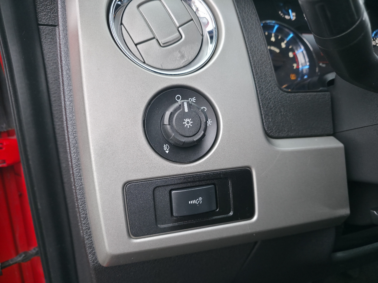 Ford F-150 4WD SuperCrew 145" Platinum 2011