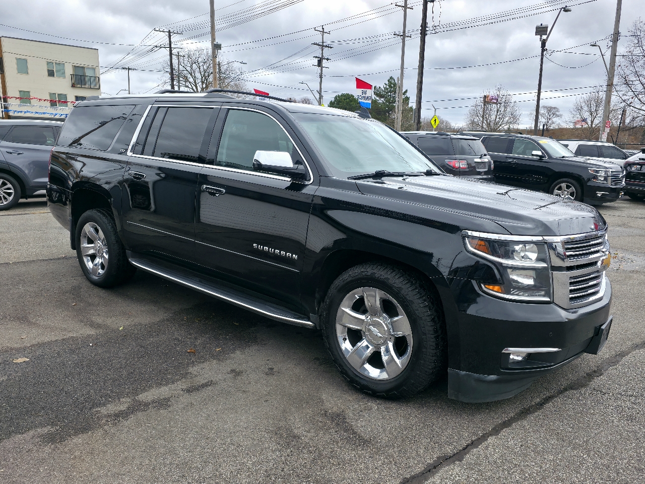 2016 Chevrolet Suburban 1500 LTZ photo 2
