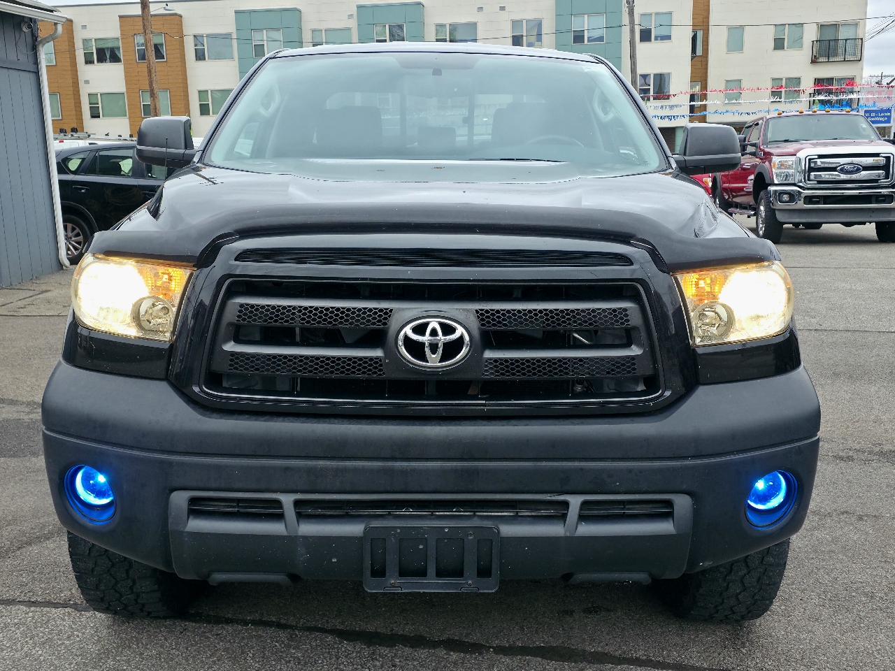 2012 Toyota Tundra Double Cab photo 2