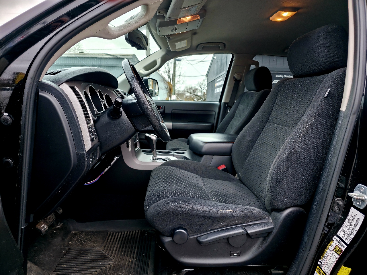 Toyota Tundra 4WD Truck Double Cab 5.7L V8 6-Spd AT (Natl) 2012