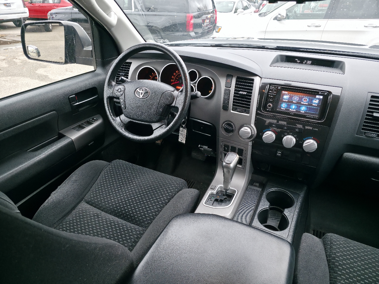 Toyota Tundra 4WD Truck Double Cab 5.7L V8 6-Spd AT (Natl) 2012