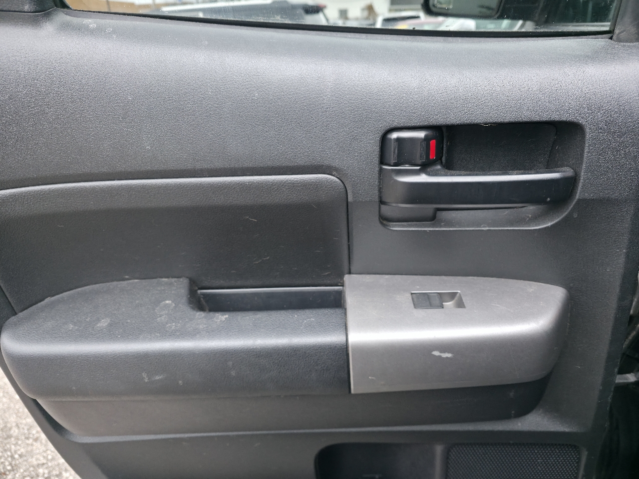 Toyota Tundra 4WD Truck Double Cab 5.7L V8 6-Spd AT (Natl) 2012