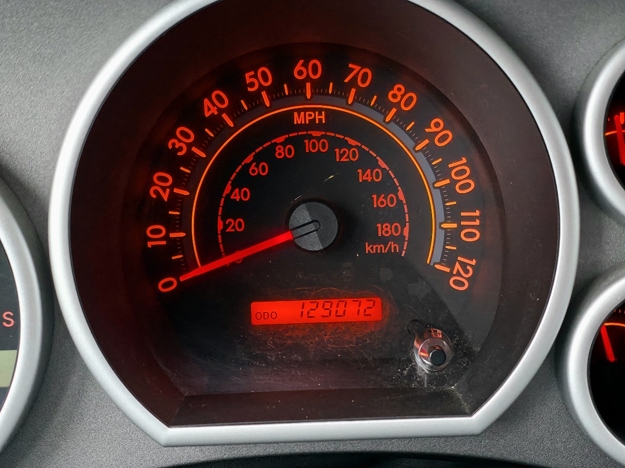 Toyota Tundra 4WD Truck Double Cab 5.7L V8 6-Spd AT (Natl) 2012