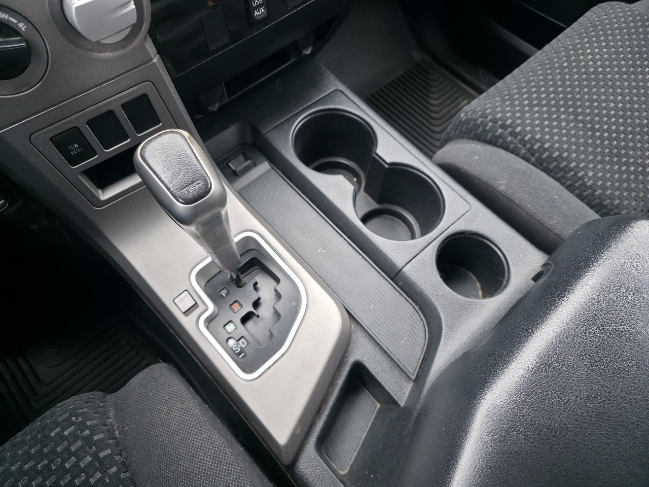 Toyota Tundra 4WD Truck Double Cab 5.7L V8 6-Spd AT (Natl) 2012