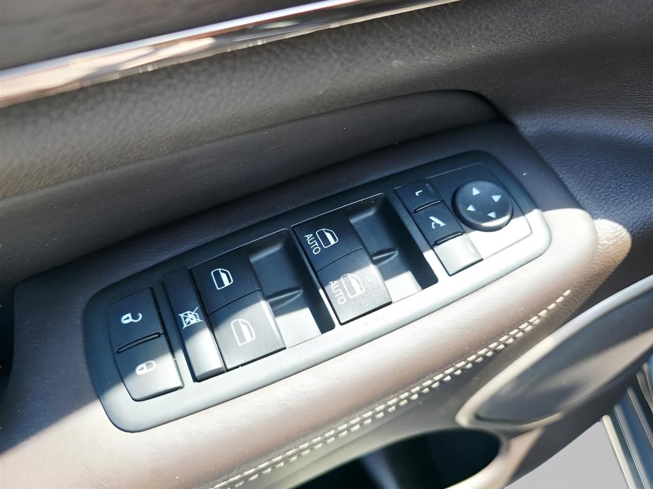 Jeep Grand Cherokee Summit 4WD 2014