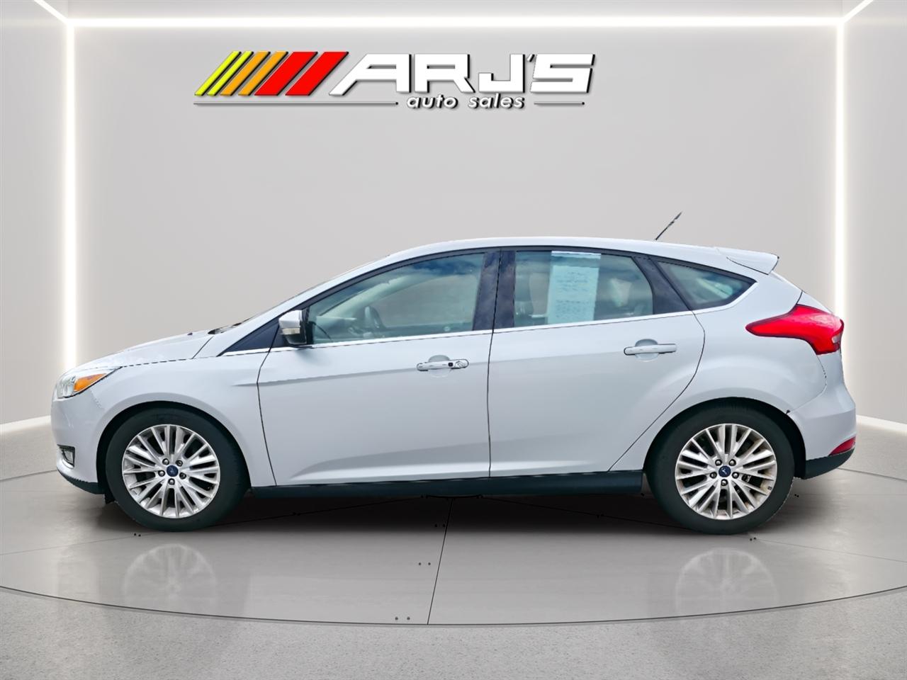 Ford Focus Titanium Hatch 2017
