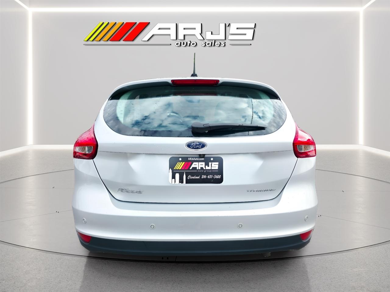 Ford Focus Titanium Hatch 2017