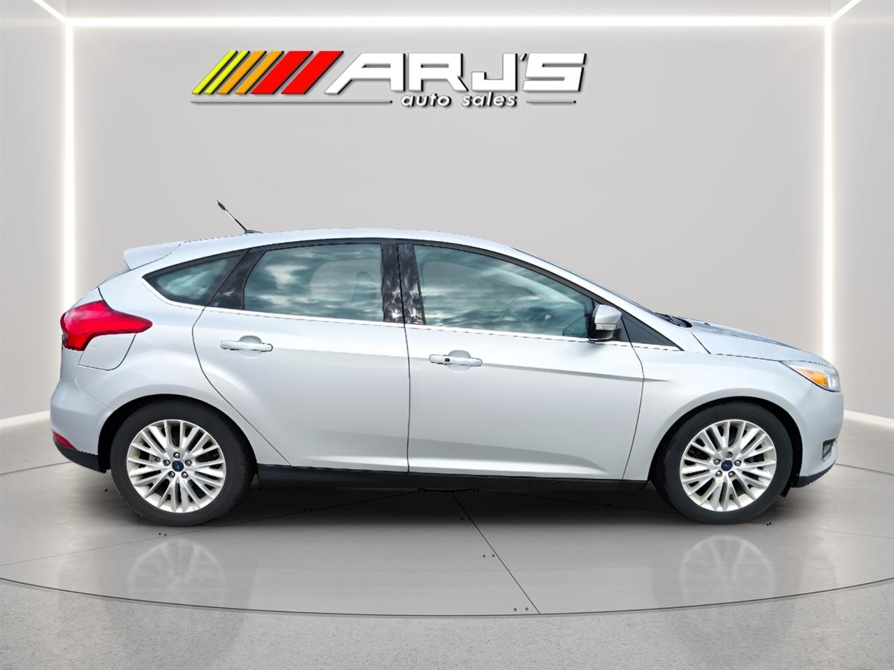 Ford Focus Titanium Hatch 2017