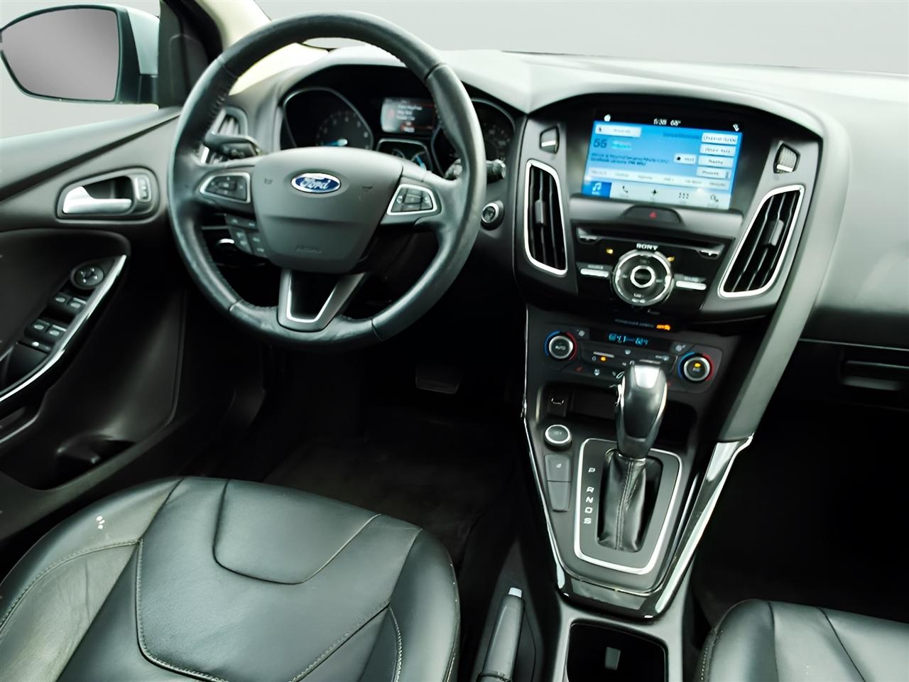 Ford Focus Titanium Hatch 2017