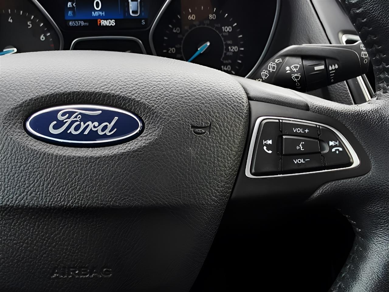 Ford Focus Titanium Hatch 2017