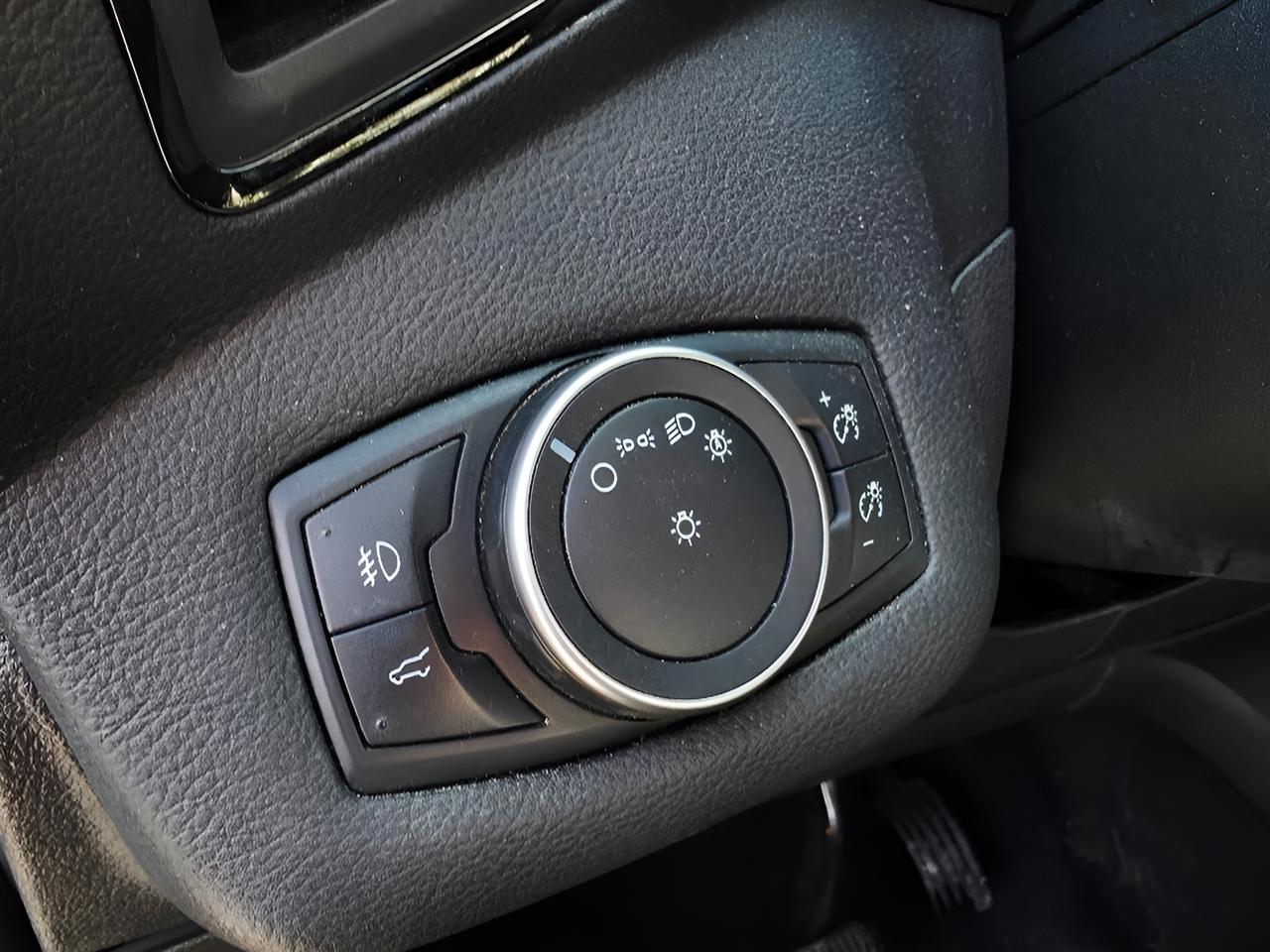 Ford Escape SEL 4WD 2018