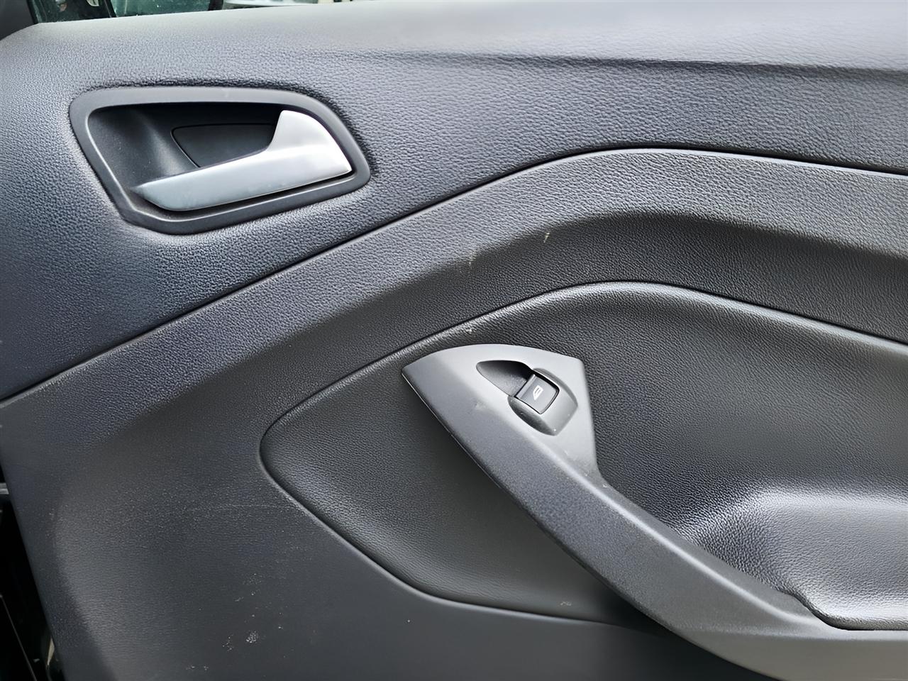 Ford Escape SE FWD 2013