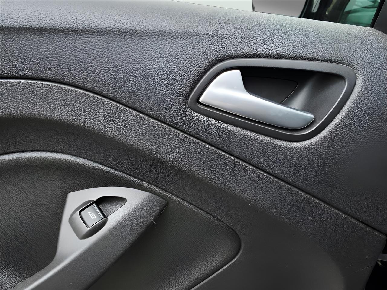 Ford Escape SE FWD 2013