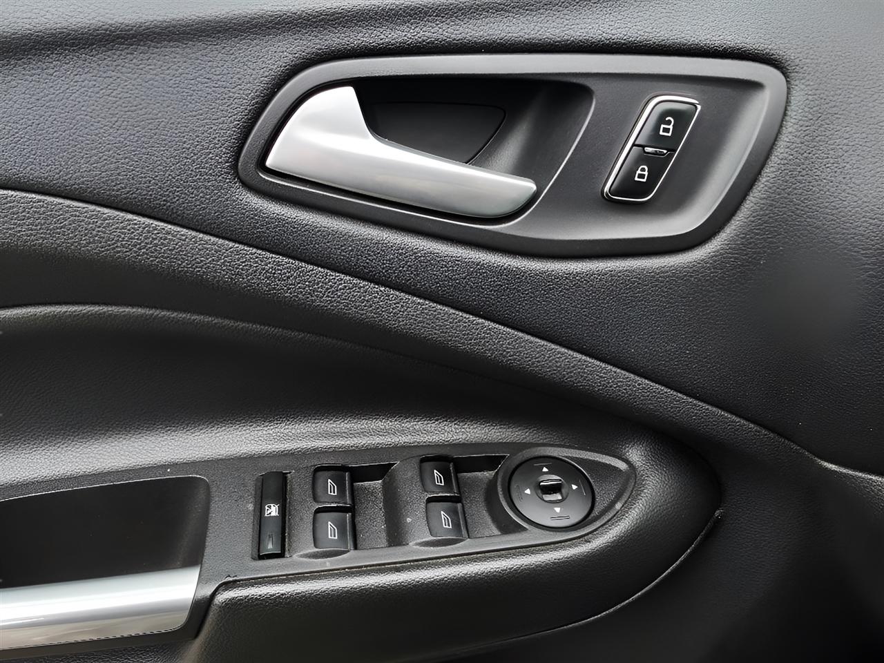 Ford Escape SE FWD 2013