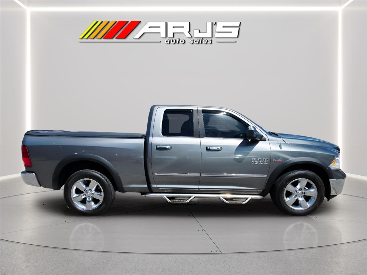 RAM 1500 SLT Quad Cab 4WD 2013