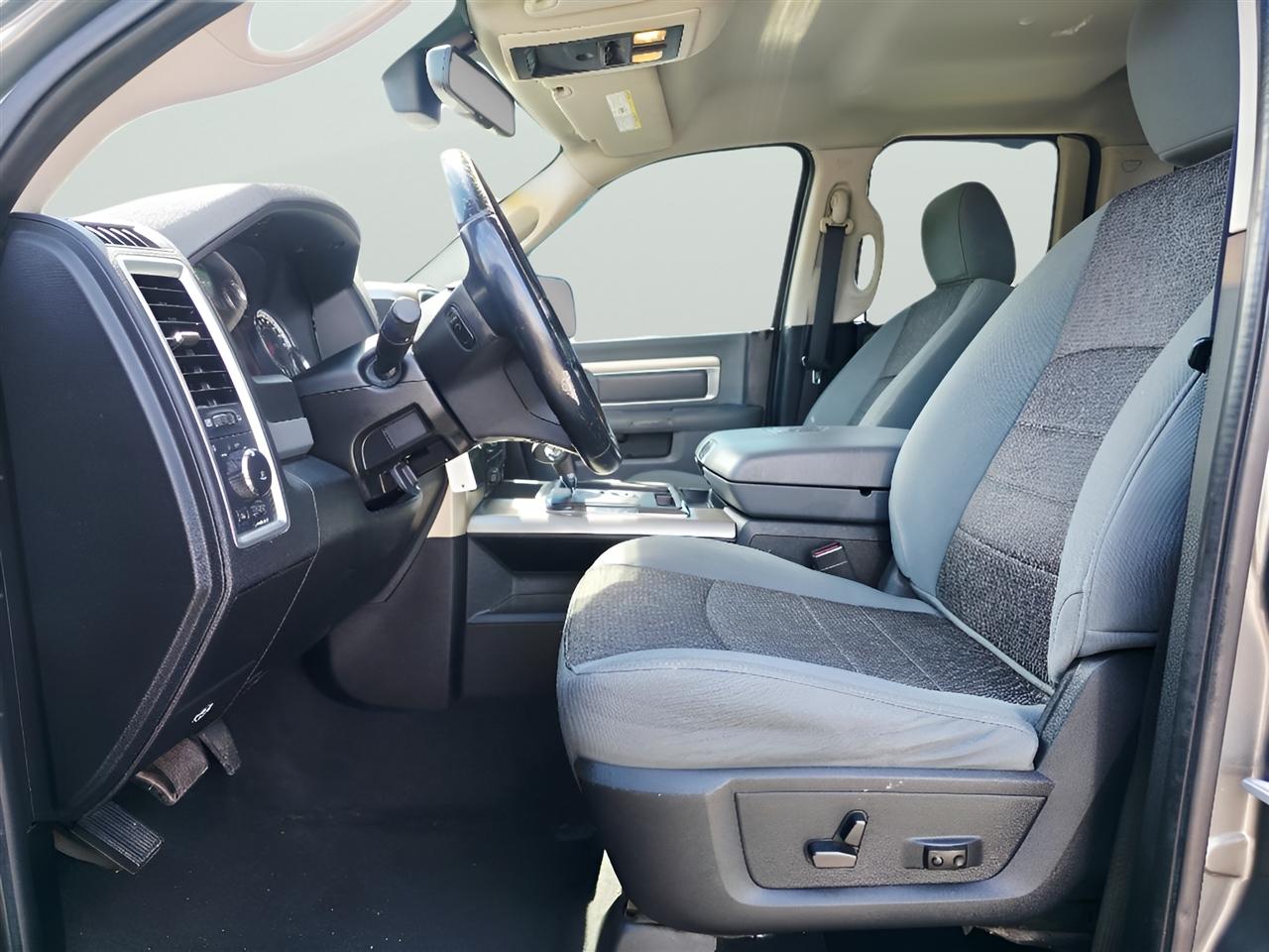 RAM 1500 SLT Quad Cab 4WD 2013
