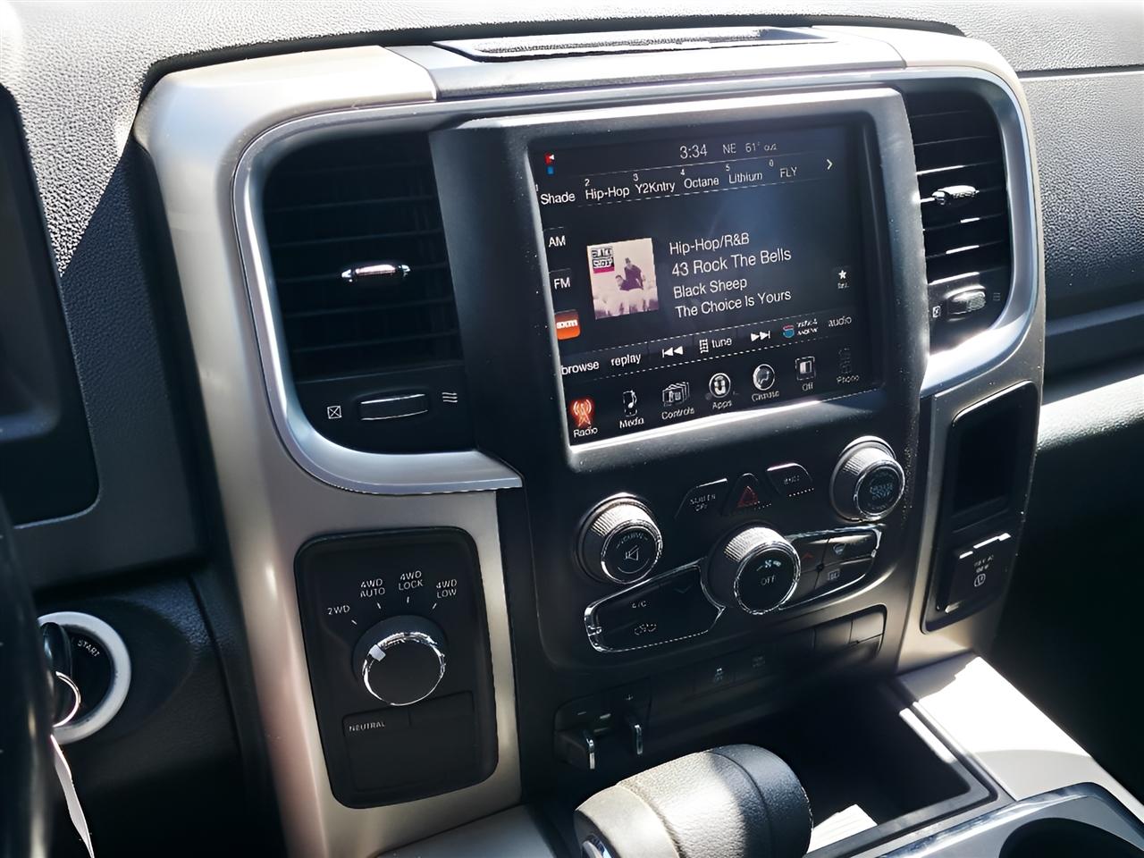 RAM 1500 SLT Quad Cab 4WD 2013