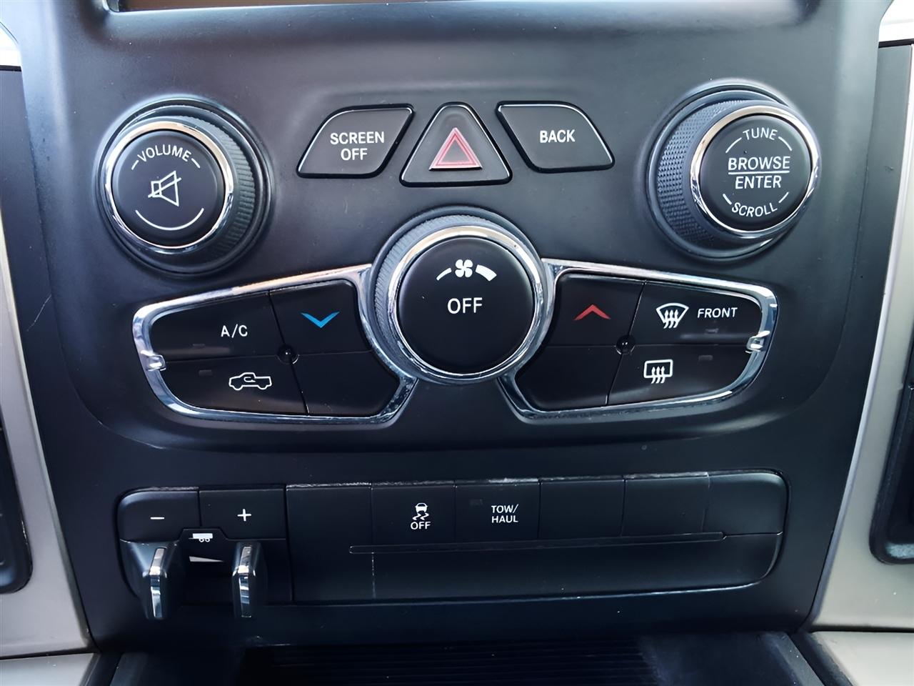 RAM 1500 SLT Quad Cab 4WD 2013