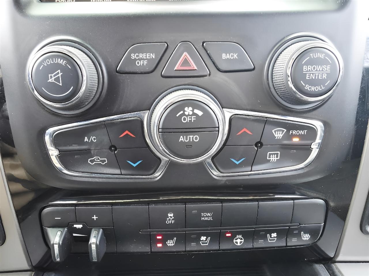 RAM 1500 Sport Crew Cab SWB 4WD 2014