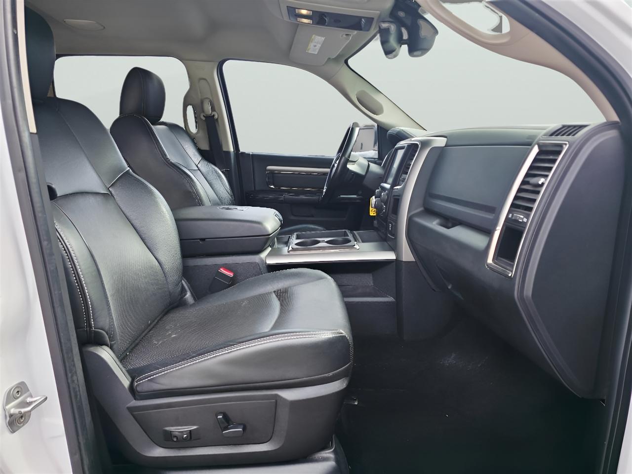 RAM 1500 Sport Crew Cab SWB 4WD 2014