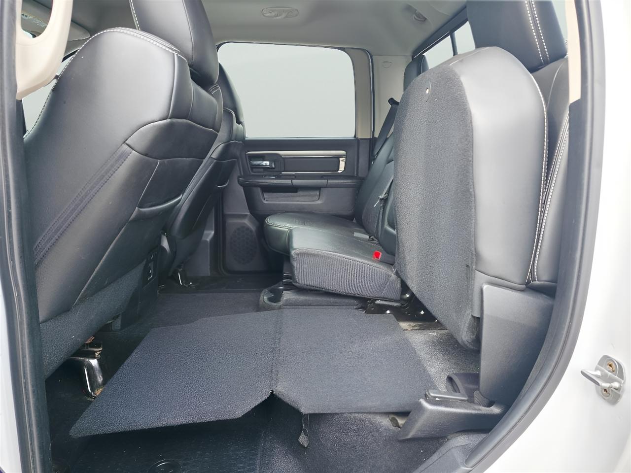 RAM 1500 Sport Crew Cab SWB 4WD 2014