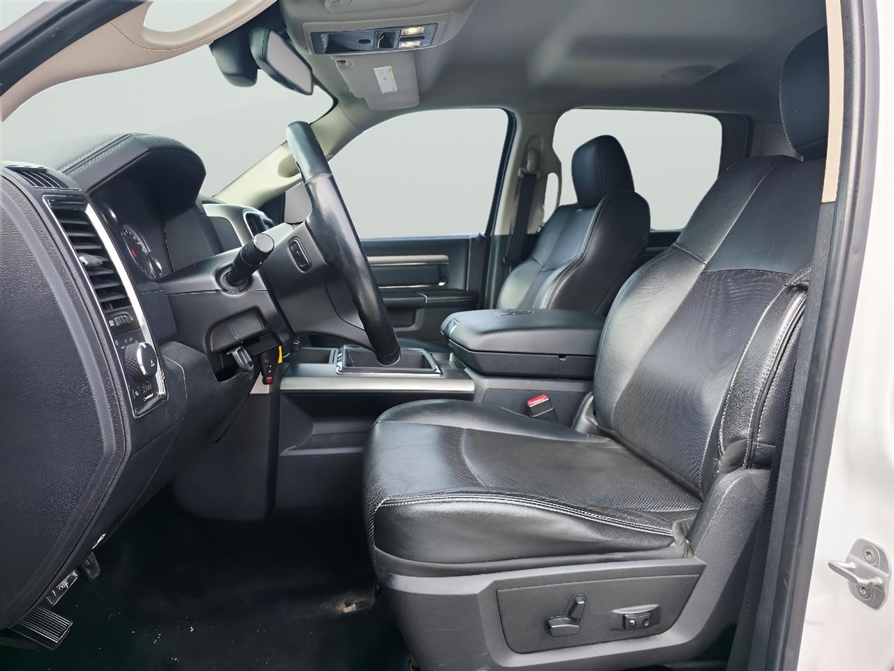RAM 1500 Sport Crew Cab SWB 4WD 2014