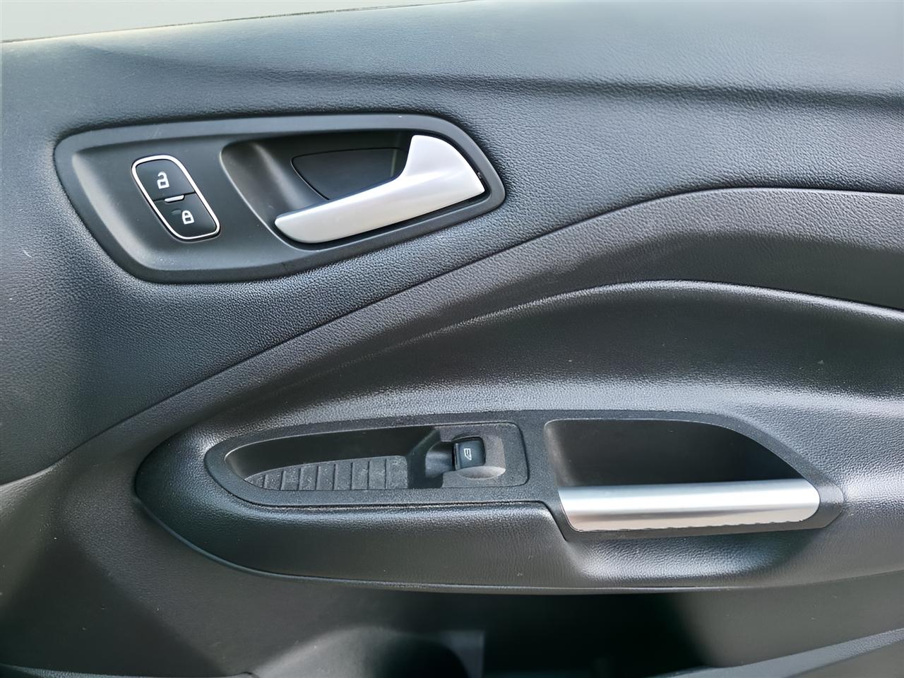 Ford Escape SE FWD 2018