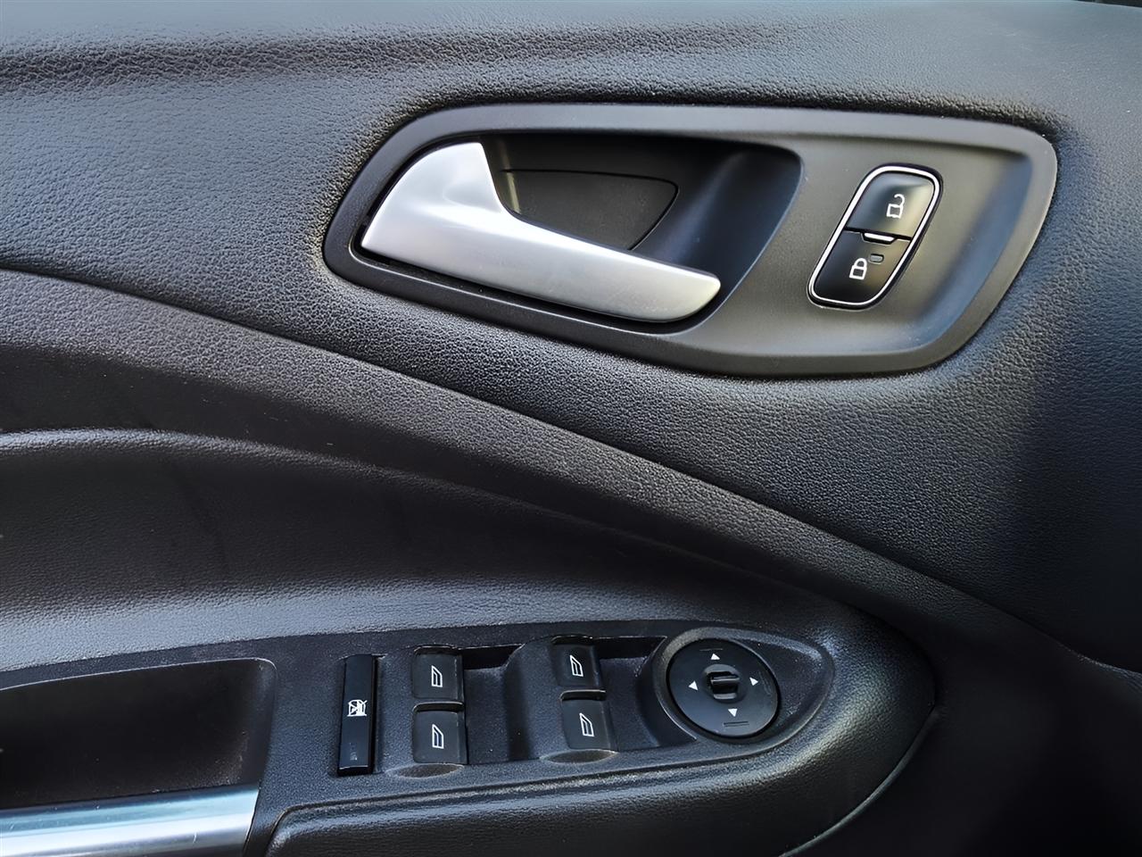 Ford Escape SE FWD 2018
