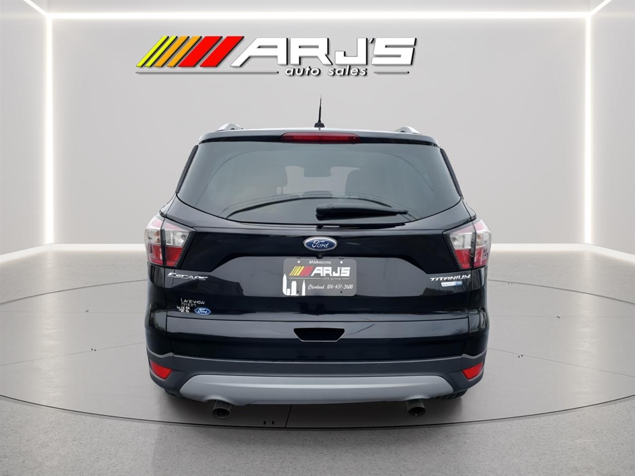 Ford Escape Titanium 4WD 2017
