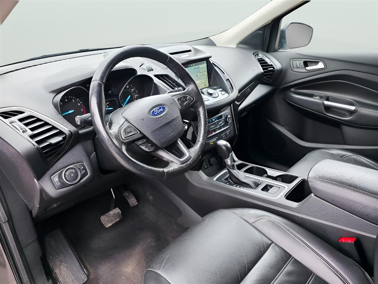 Ford Escape Titanium 4WD 2017