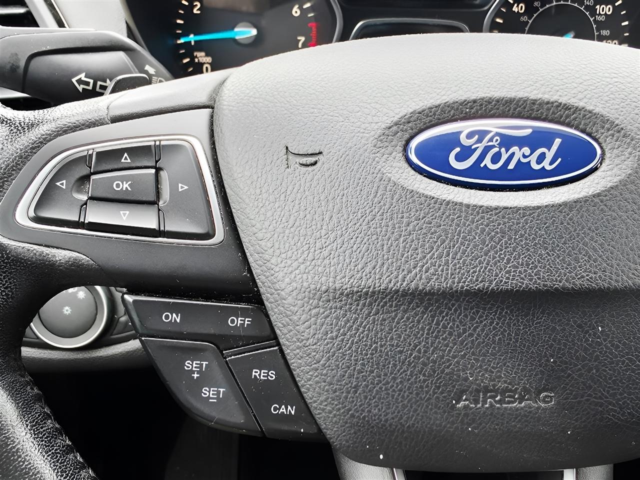 Ford Escape Titanium 4WD 2017