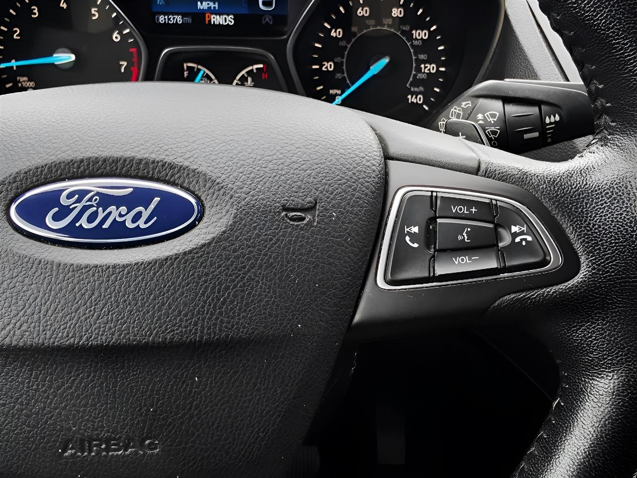 Ford Escape Titanium 4WD 2017