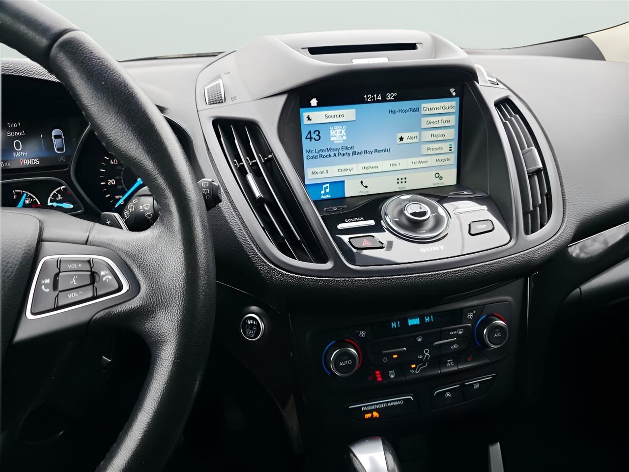 Ford Escape Titanium 4WD 2017