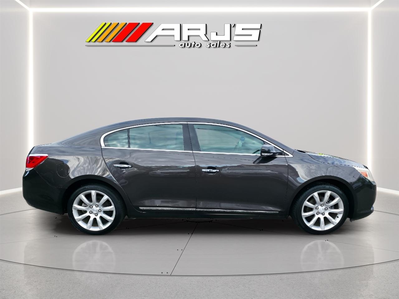 Buick LaCrosse Touring 2013