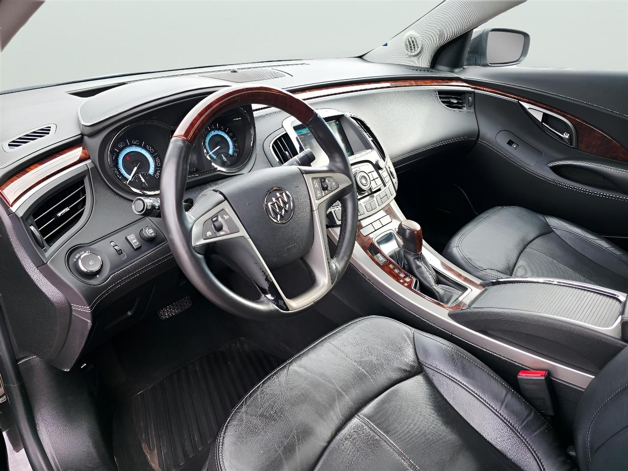 Buick LaCrosse Touring 2013