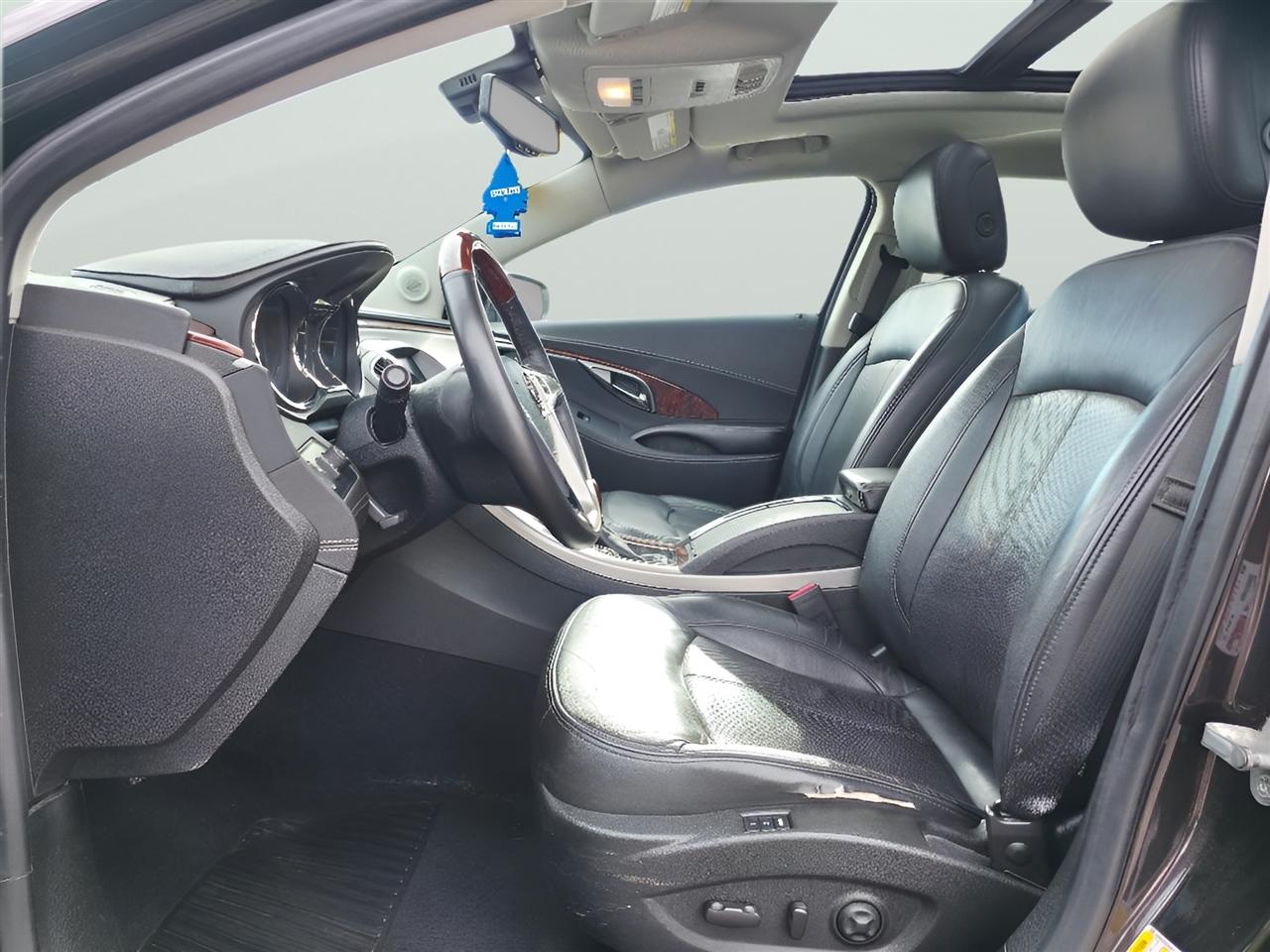 Buick LaCrosse Touring 2013