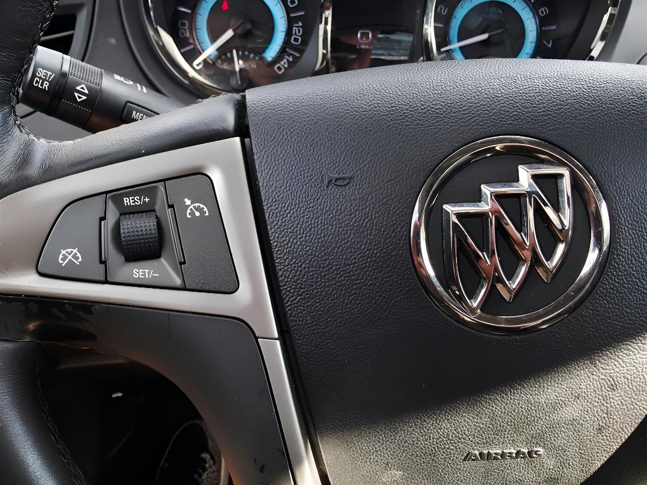 Buick LaCrosse Touring 2013
