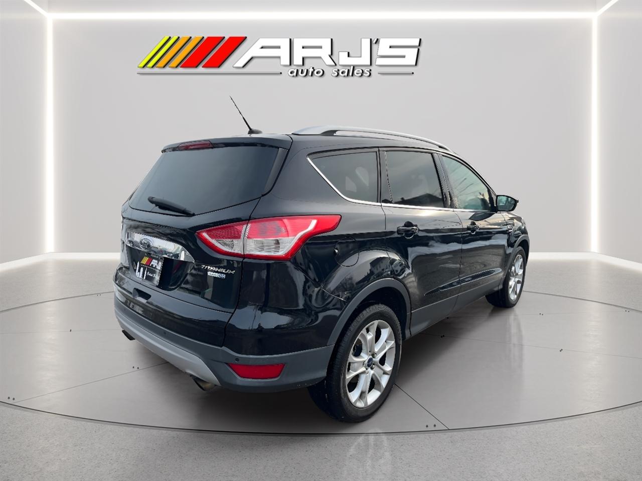 Ford Escape Titanium 4WD 2016
