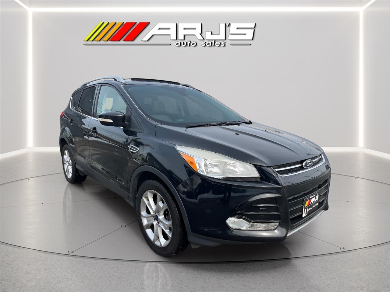 Ford Escape Titanium 4WD 2016