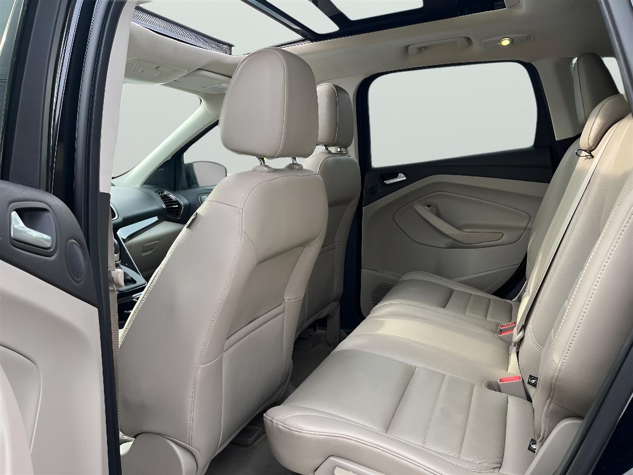 Ford Escape Titanium 4WD 2016