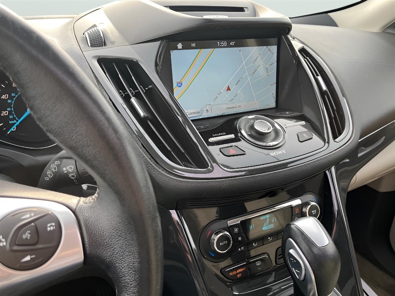 Ford Escape Titanium 4WD 2016