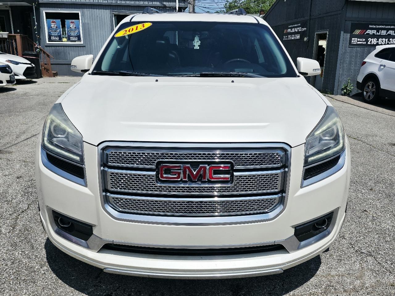 GMC Acadia  2013