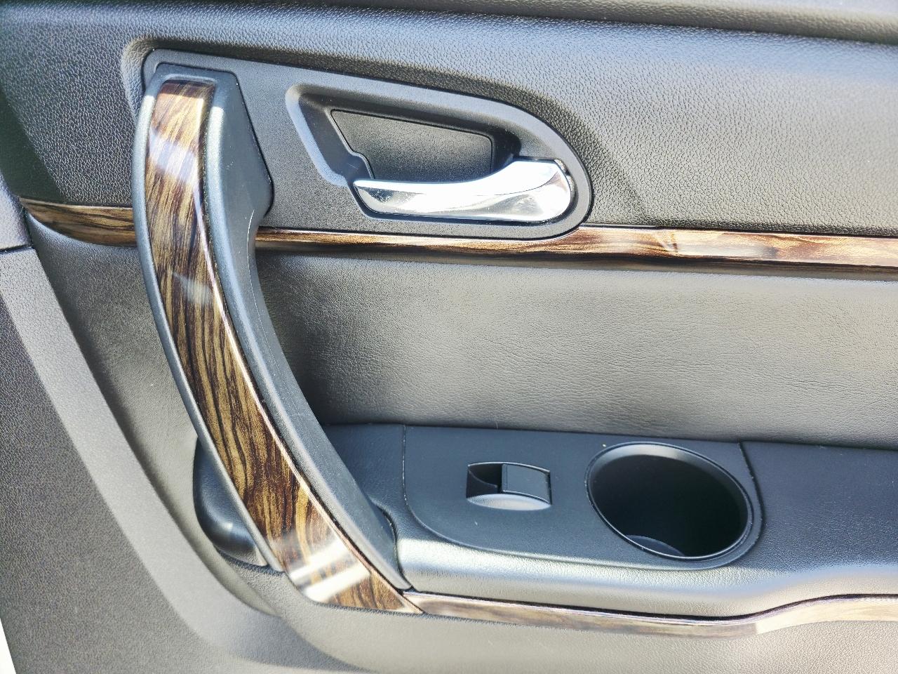 GMC Acadia  2013