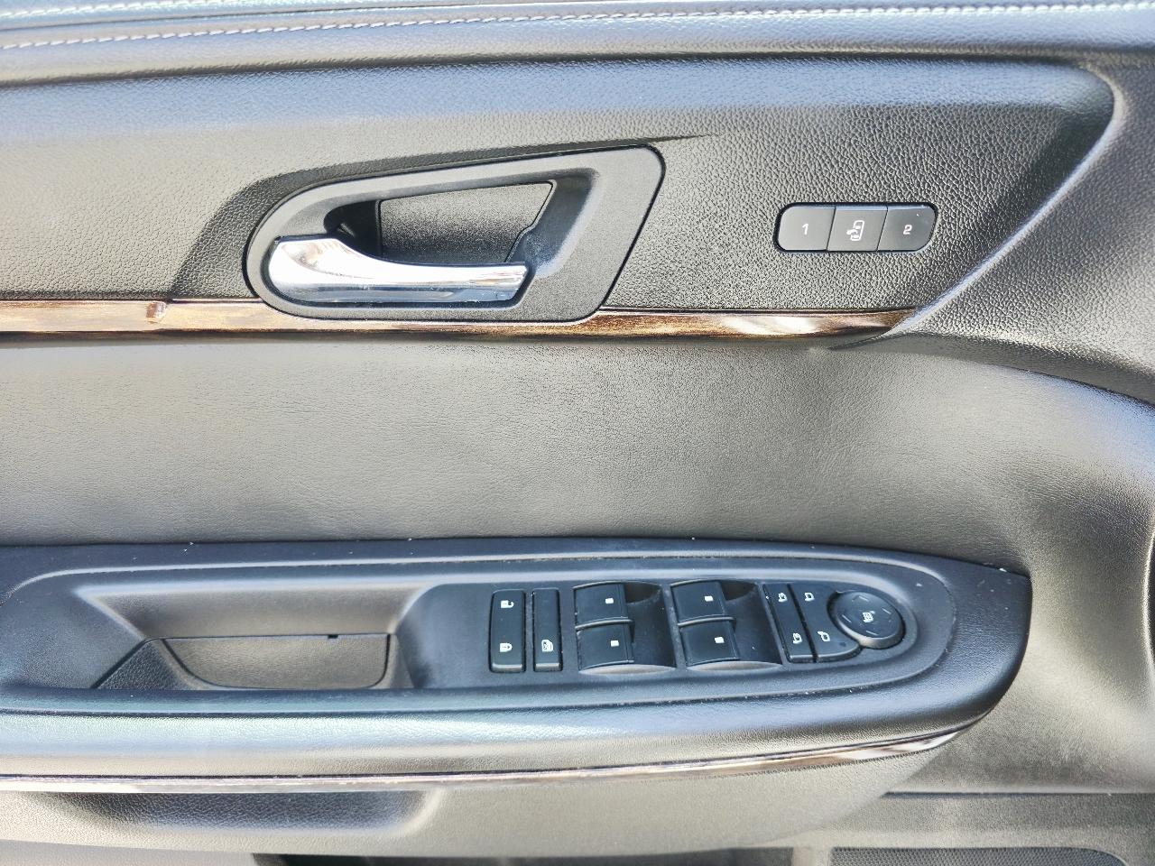 GMC Acadia  2013
