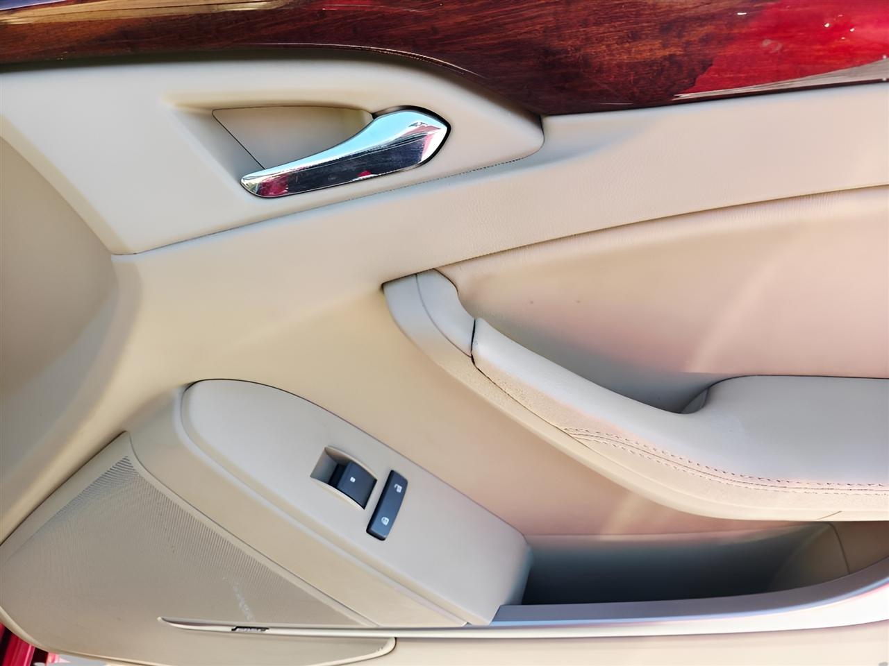 Cadillac CTS Luxury AWD 2012