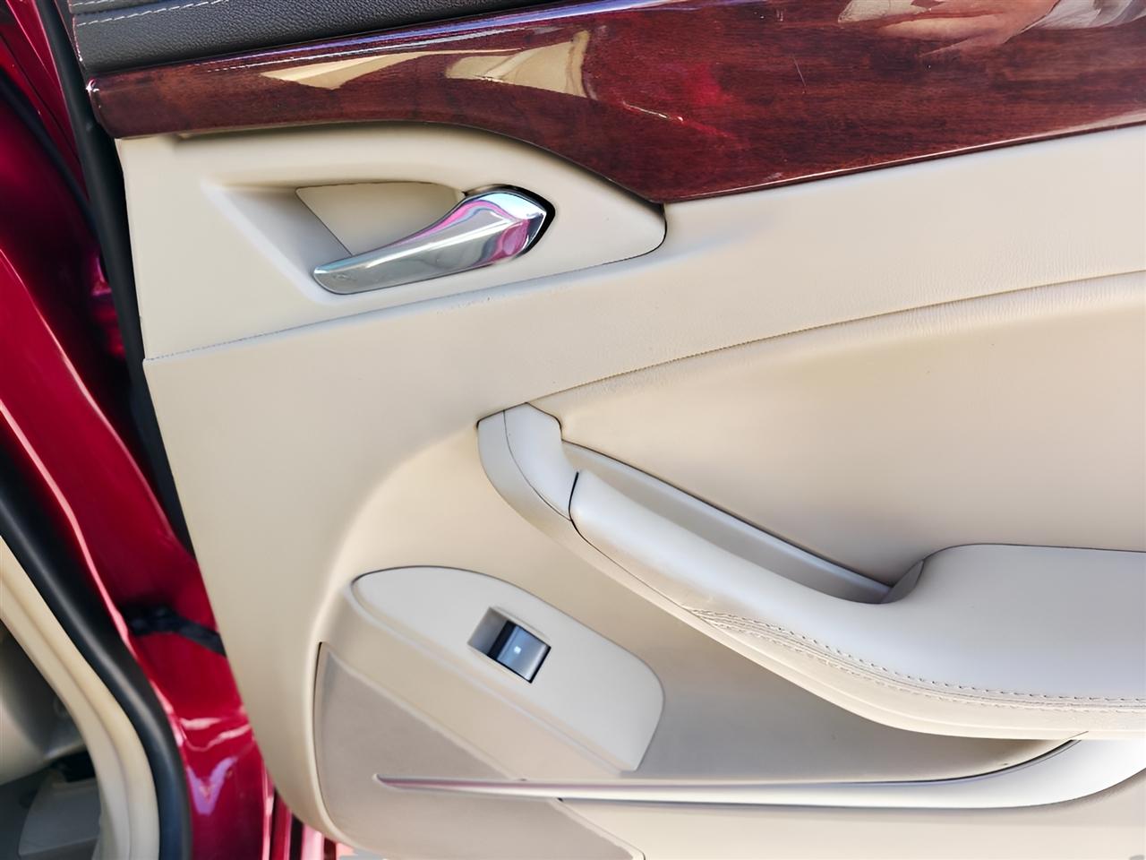 Cadillac CTS Luxury AWD 2012