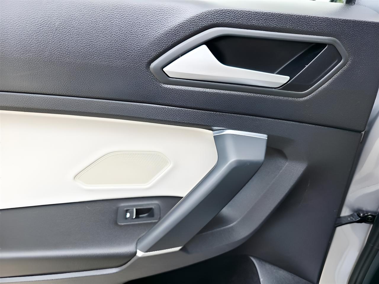 Volkswagen Tiguan SE 4Motion AWD 2020