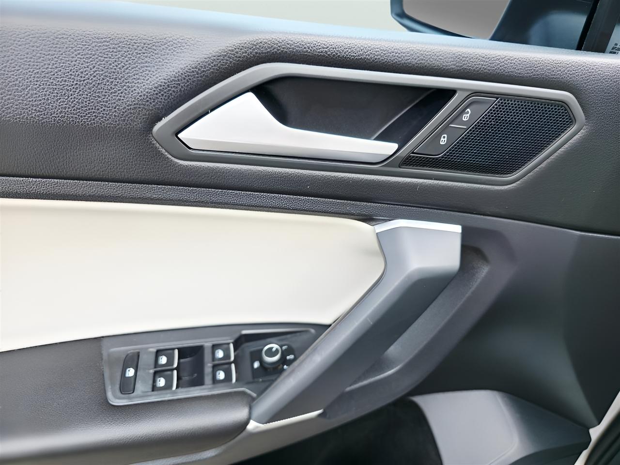 Volkswagen Tiguan SE 4Motion AWD 2020