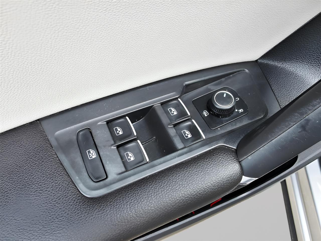 Volkswagen Tiguan SE 4Motion AWD 2020