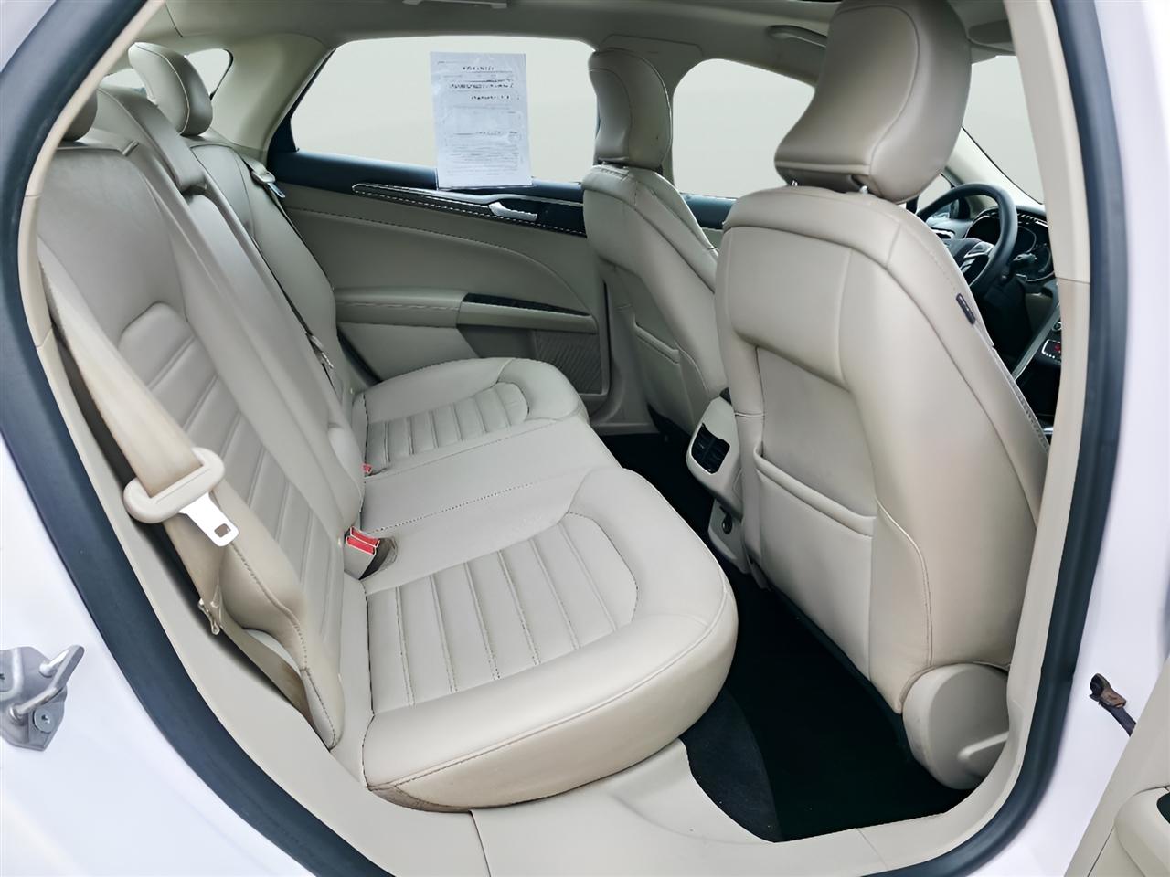 Ford Fusion SE 2018